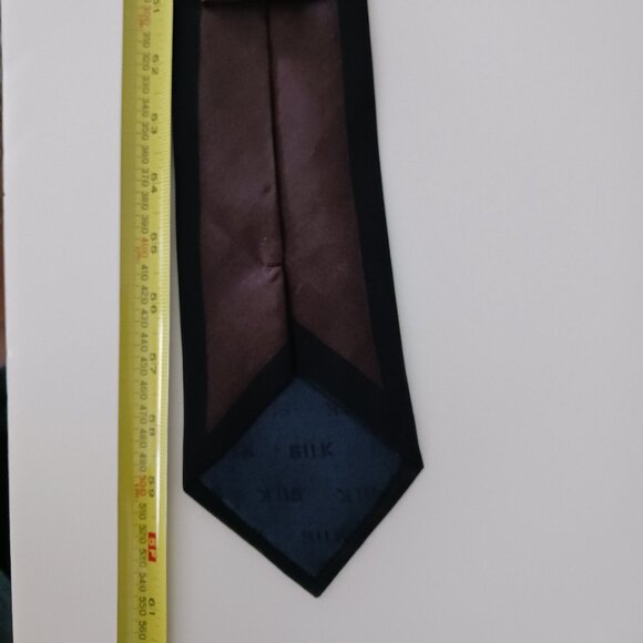 Unbranded Men's100% Silk Necktie Made in Italy Formal Business Casual Brown 60" - Picture 5 of 6